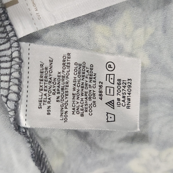 Loft- Floral Dress Size Small - Picture 6 of 6